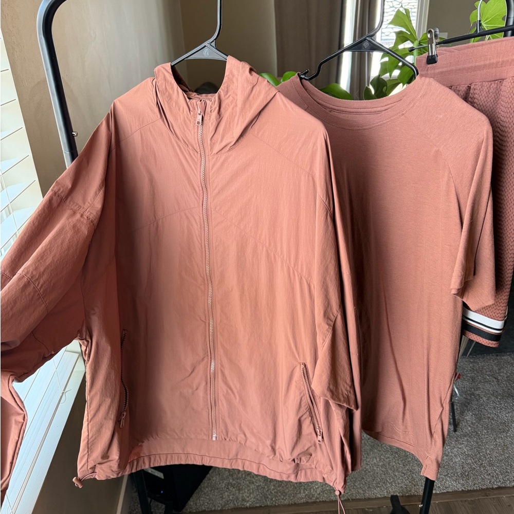 Men’s Alo Set